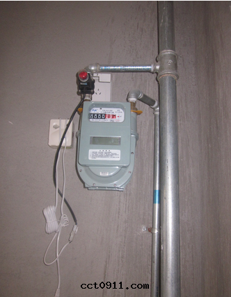 居(jū)民(mín)家(jiā)中(zhōng)的(de)報警器